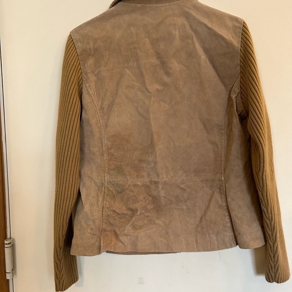 Vintage Women’s A.m.i. 100% Leather Brown Long Sleeve Jacket medium - Picture 2 of 5